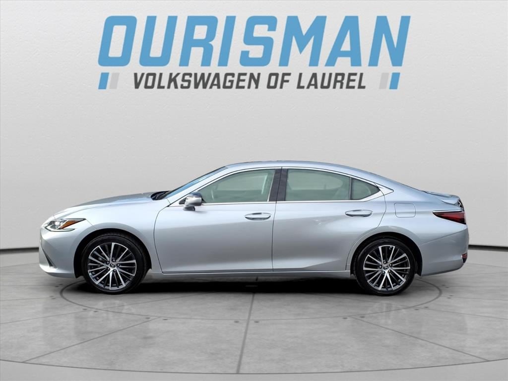 Used 2023 Lexus ES 250 Sedan