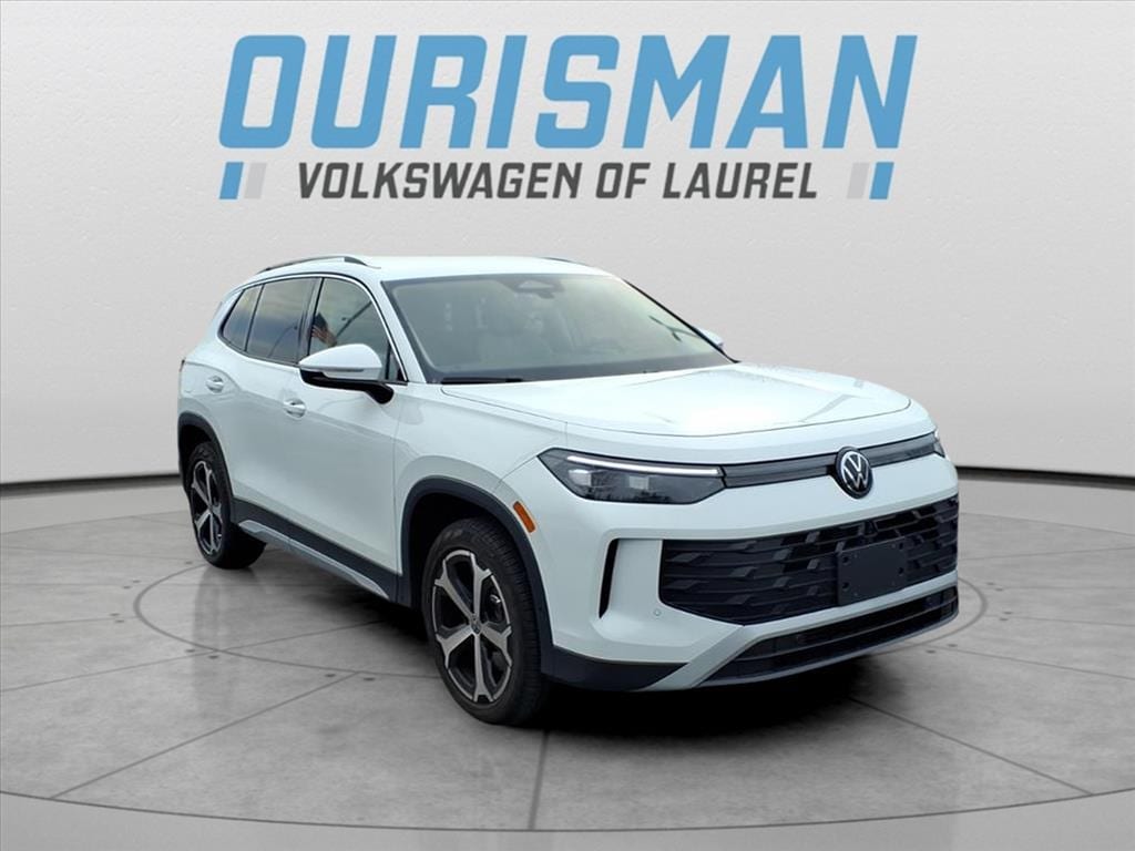 2025 Volkswagen Tiguan SE's photo