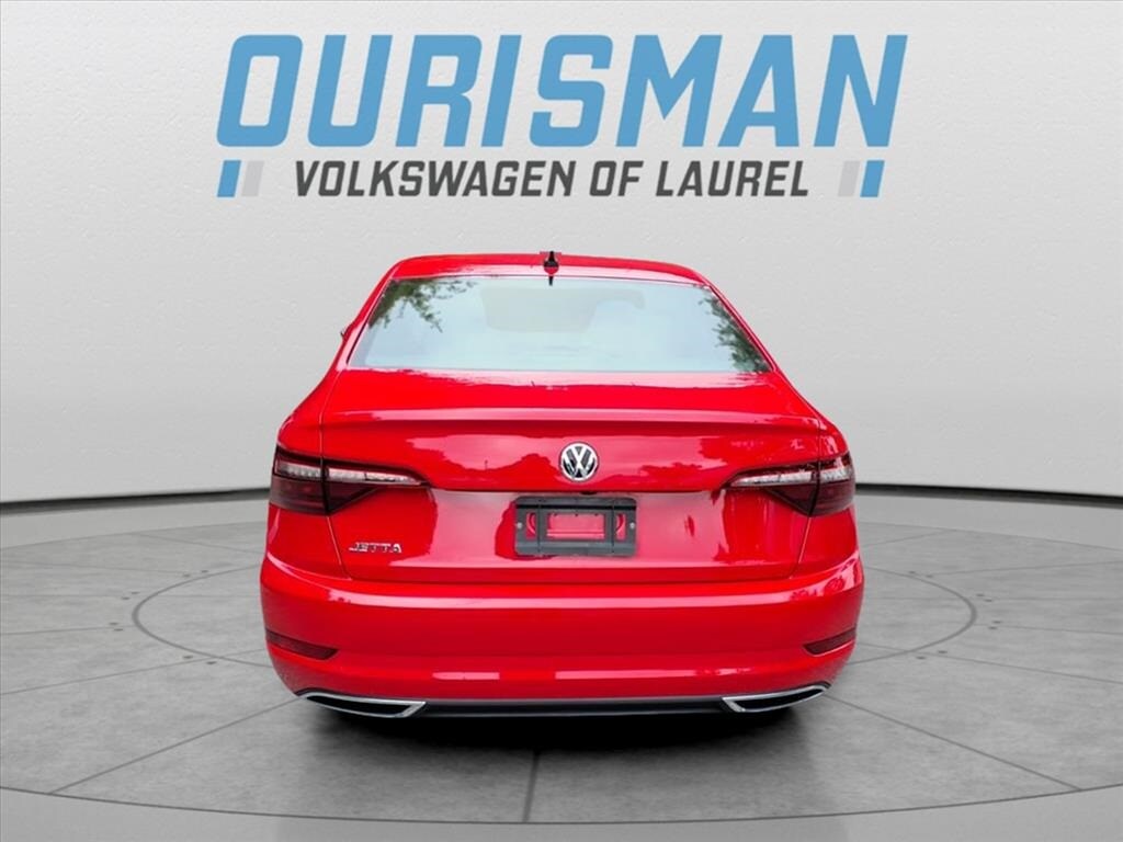 2021 Volkswagen Jetta R-Line photo 4