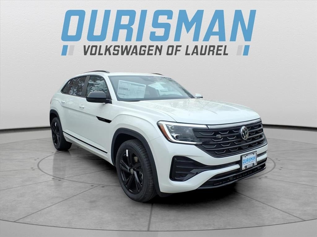 2026 Volkswagen Atlas Cross Sport SEL R-LINE's photo