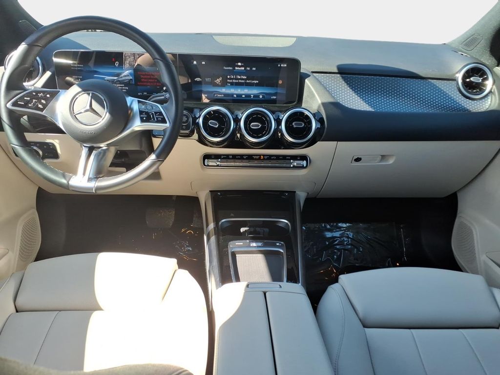 2025 Mercedes-Benz GLA GLA250 - Photo 24