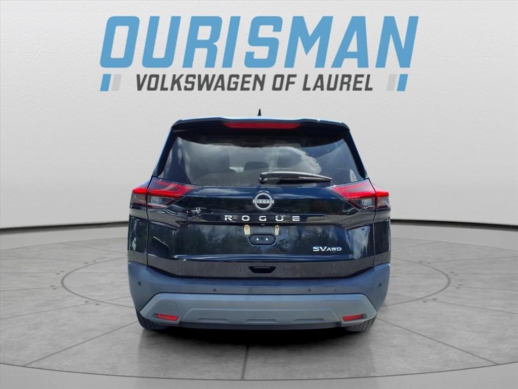 2023 Nissan Rogue SV photo 4