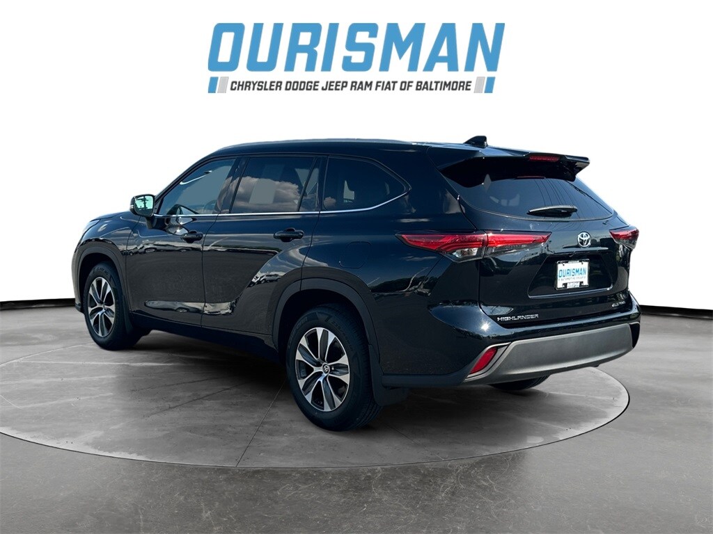 2022 Toyota Highlander XLE photo 4