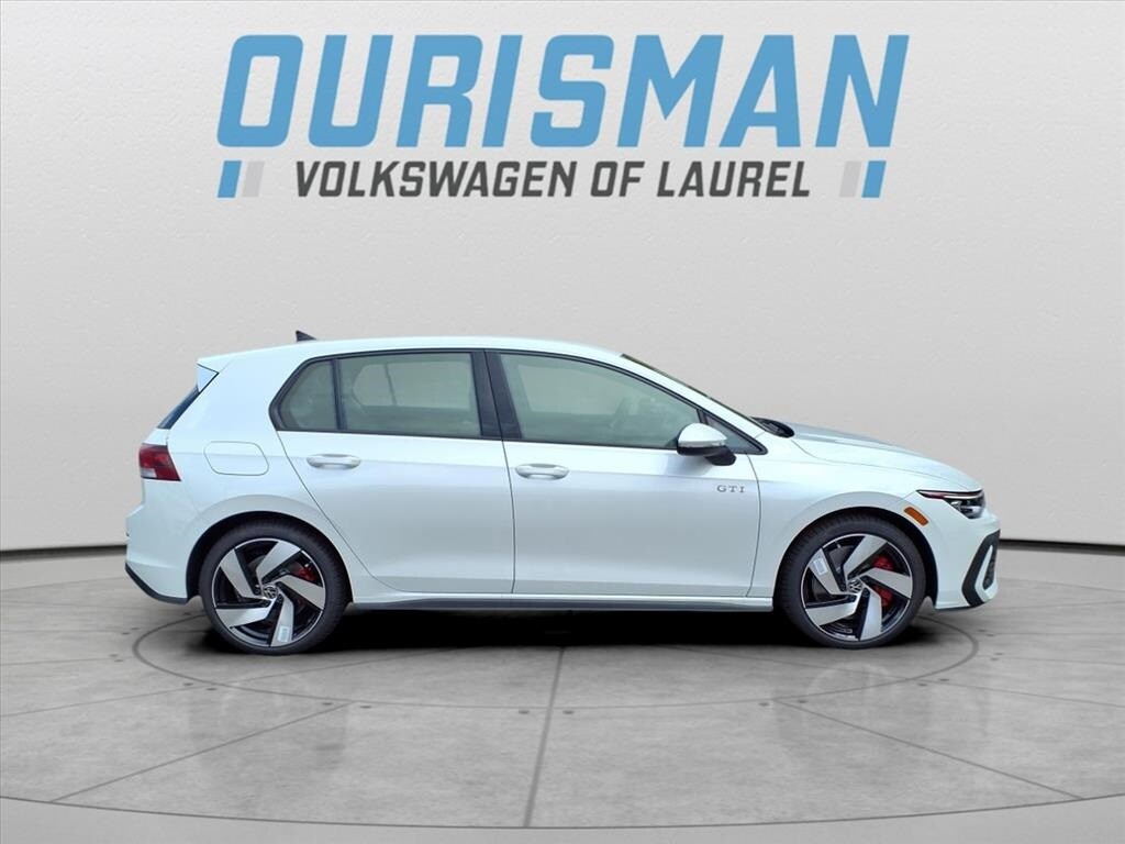 2025 Volkswagen Golf GTI S photo 2