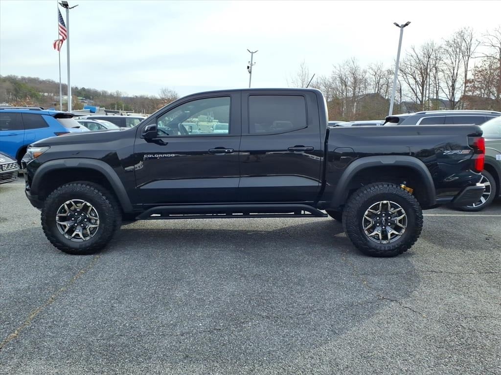 Used 2024 Chevrolet Colorado ZR2 Truck