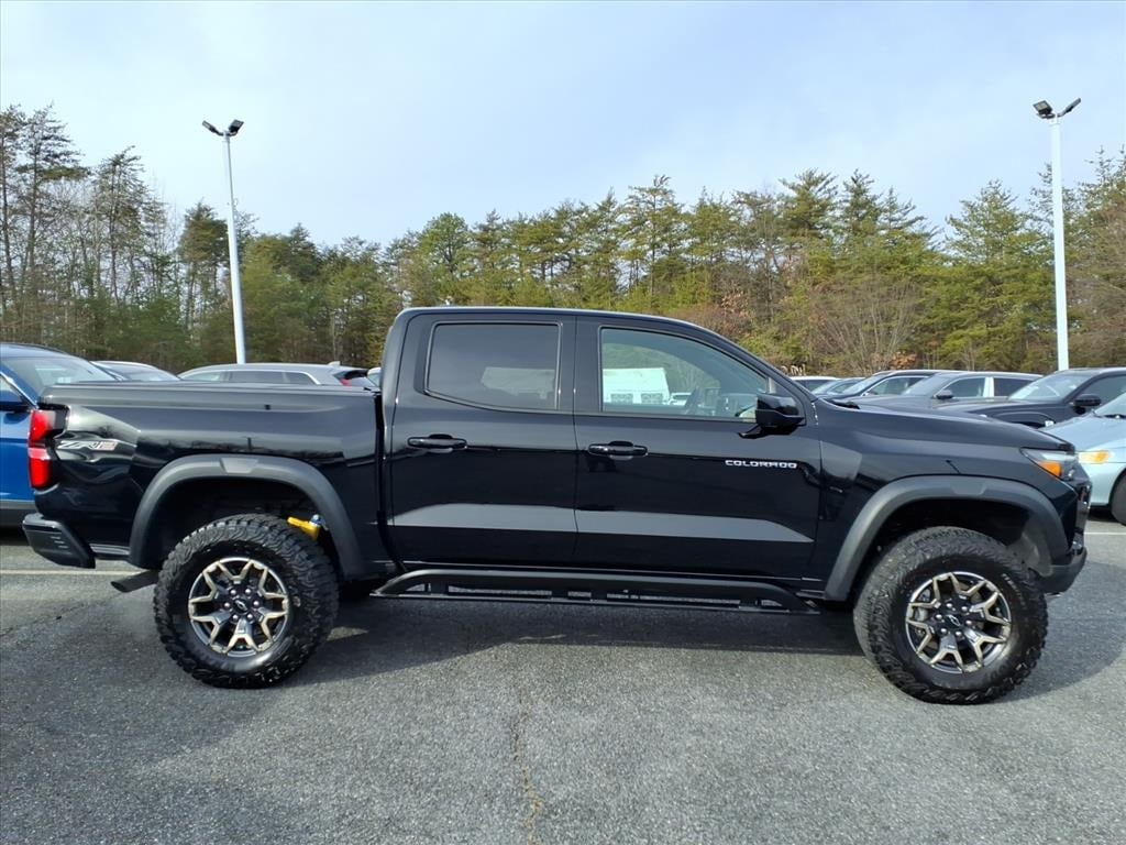 Used 2024 Chevrolet Colorado ZR2 Truck