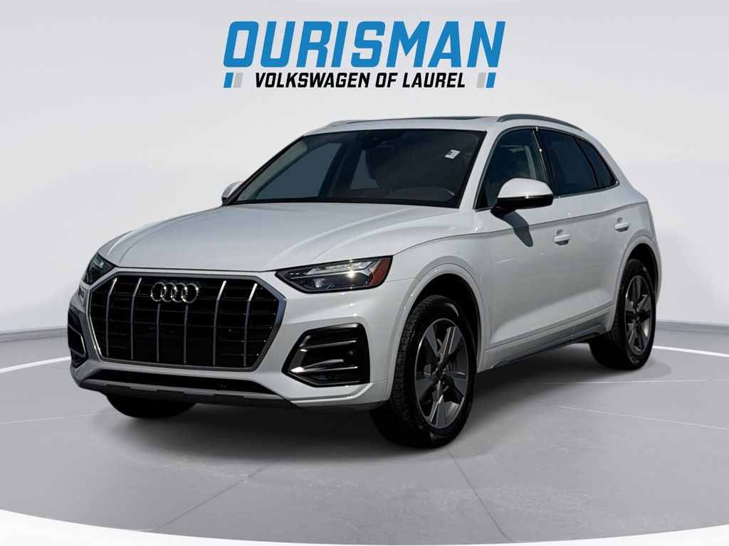 2024 Audi Q5 40 Premium's photo