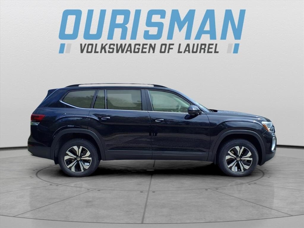 2026 Volkswagen Atlas SE Technology photo 2