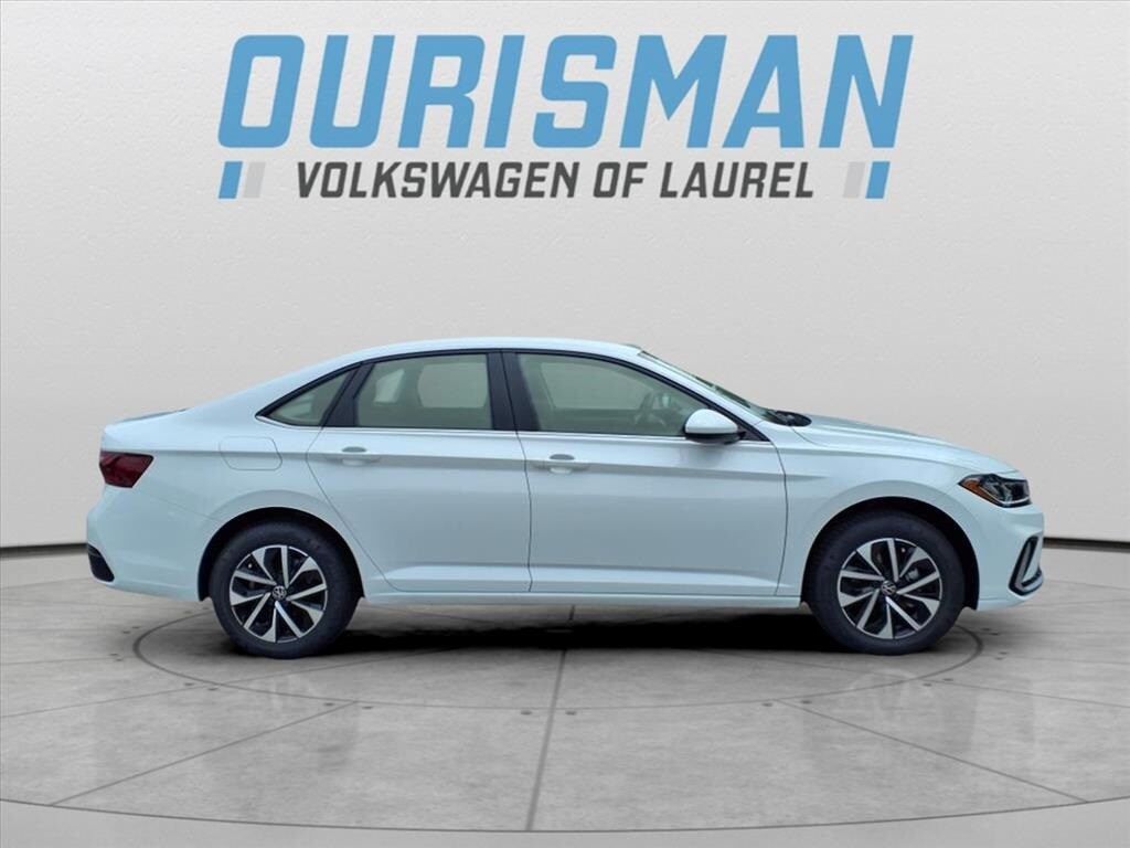 2025 Volkswagen Jetta 1.5T S photo 2