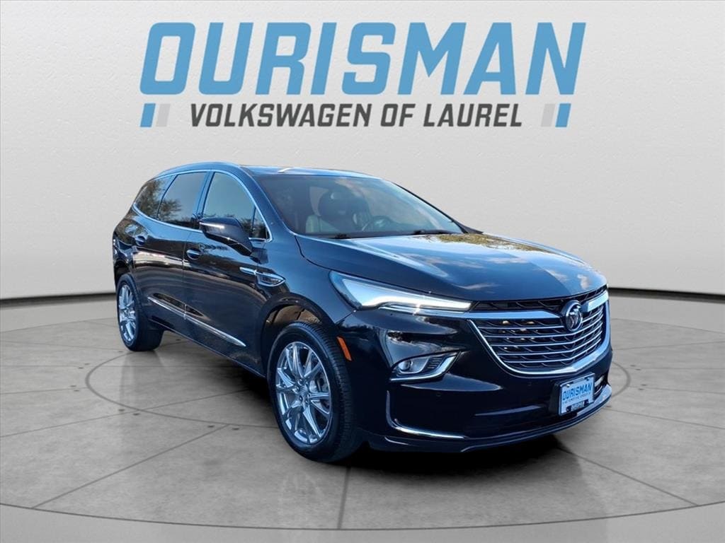 2022 Buick Enclave Essence's photo