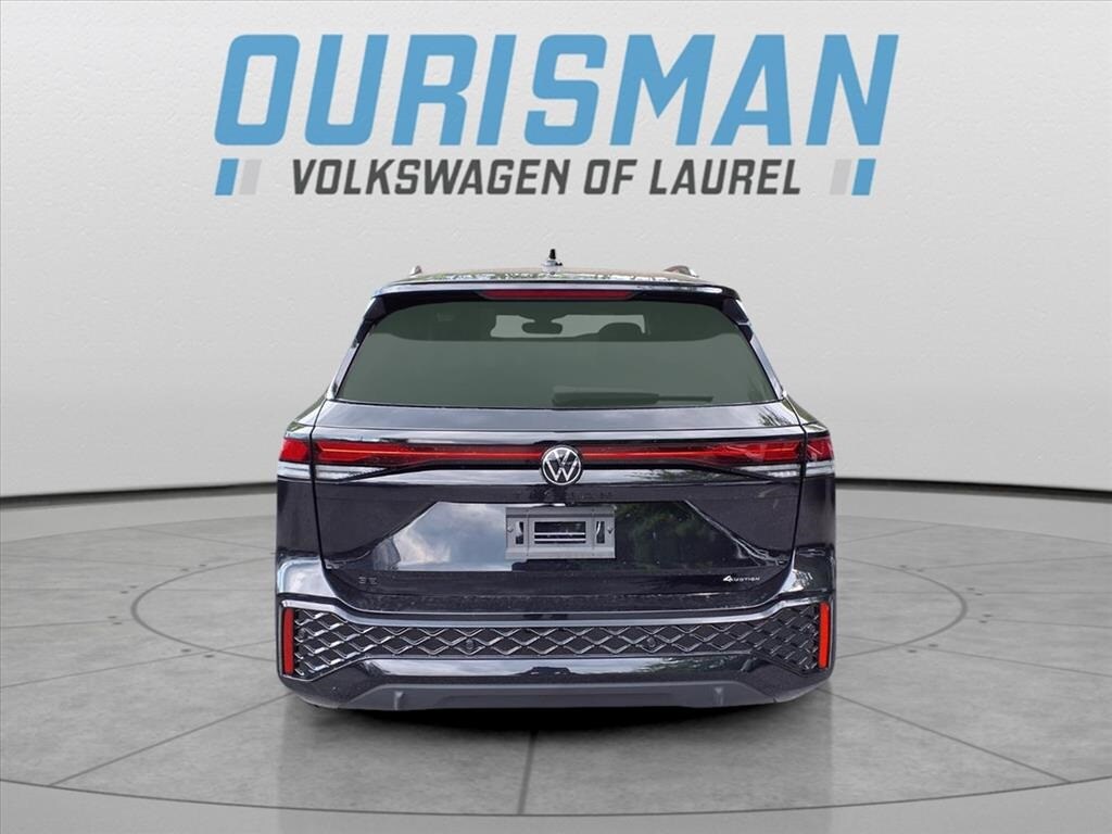 2025 Volkswagen Tiguan SE R-Line Black photo 2