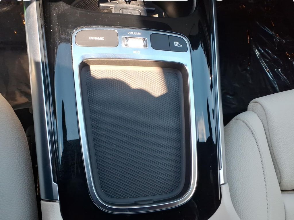 2025 Mercedes-Benz GLA GLA250 - Photo 15