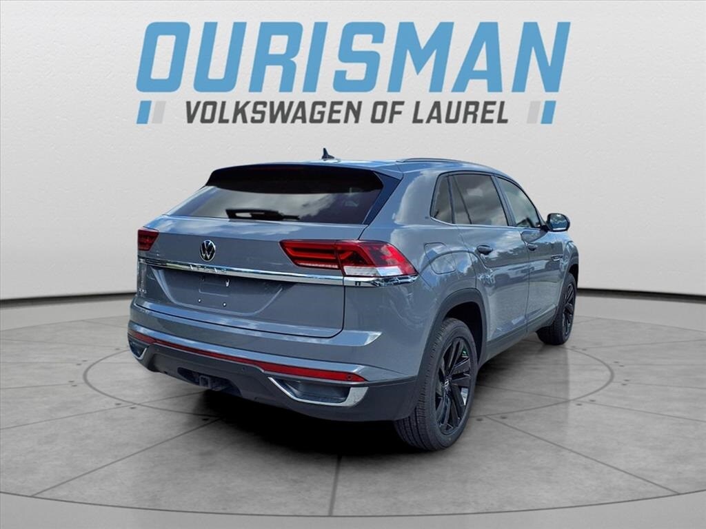 2026 Volkswagen Atlas Cross Sport SE Technology photo 3