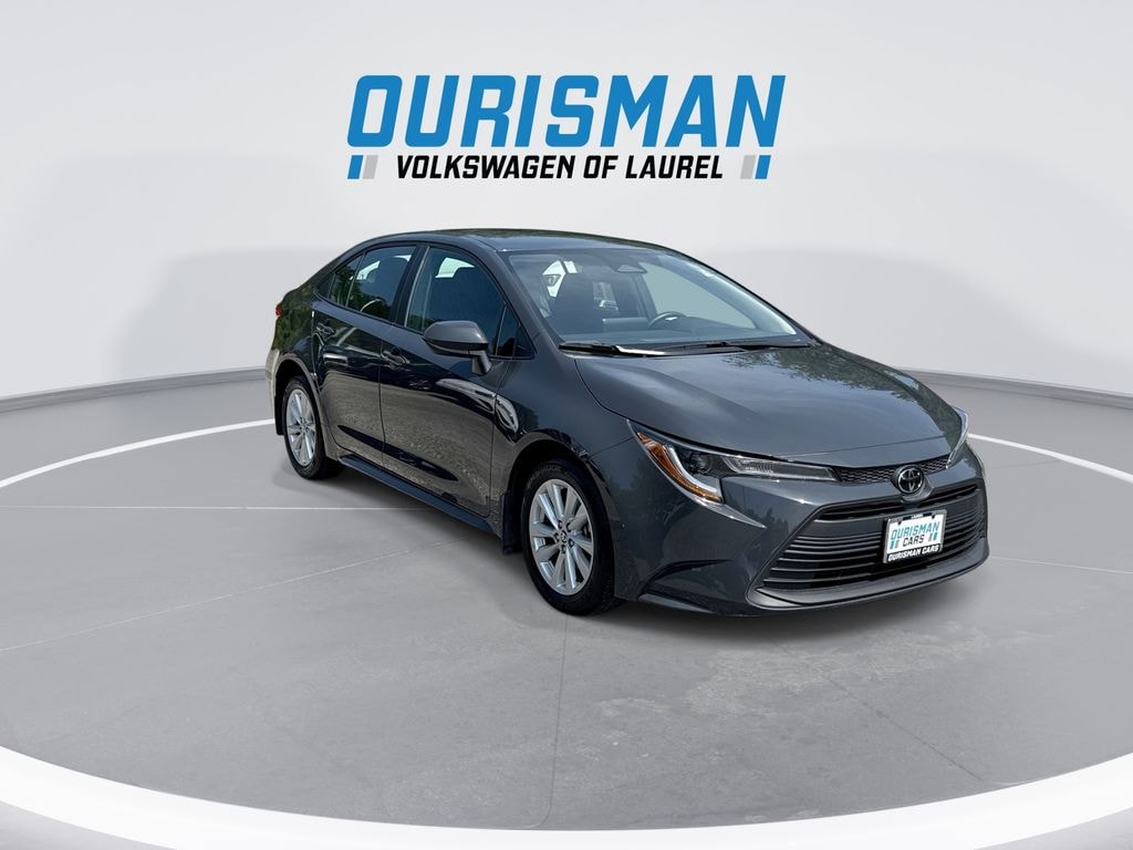 Used 2024 Toyota Corolla LE Sedan