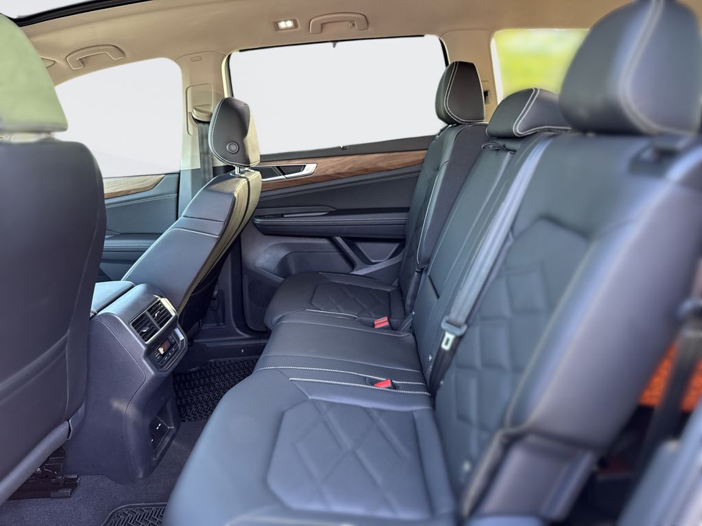 2026 Volkswagen Atlas SE w/Tech - Photo 23