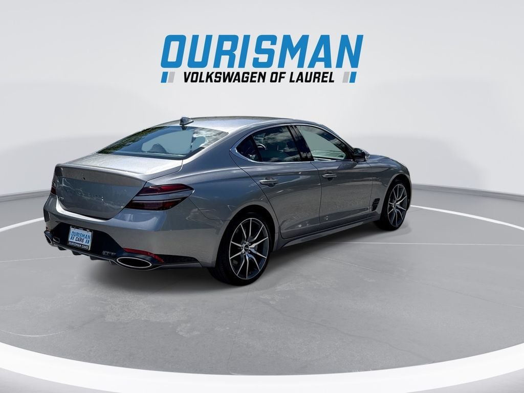 2025 GENESIS G70 Standard - Photo 8