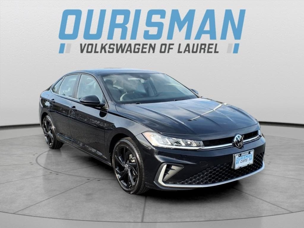 2025 Volkswagen Jetta SE's photo