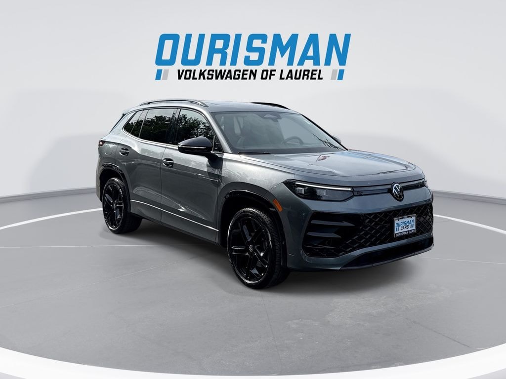 Used 2025 Volkswagen Tiguan 2.0T SE R-Line Black SUV