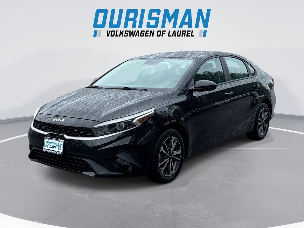2022 Kia Forte LXS AT's photo