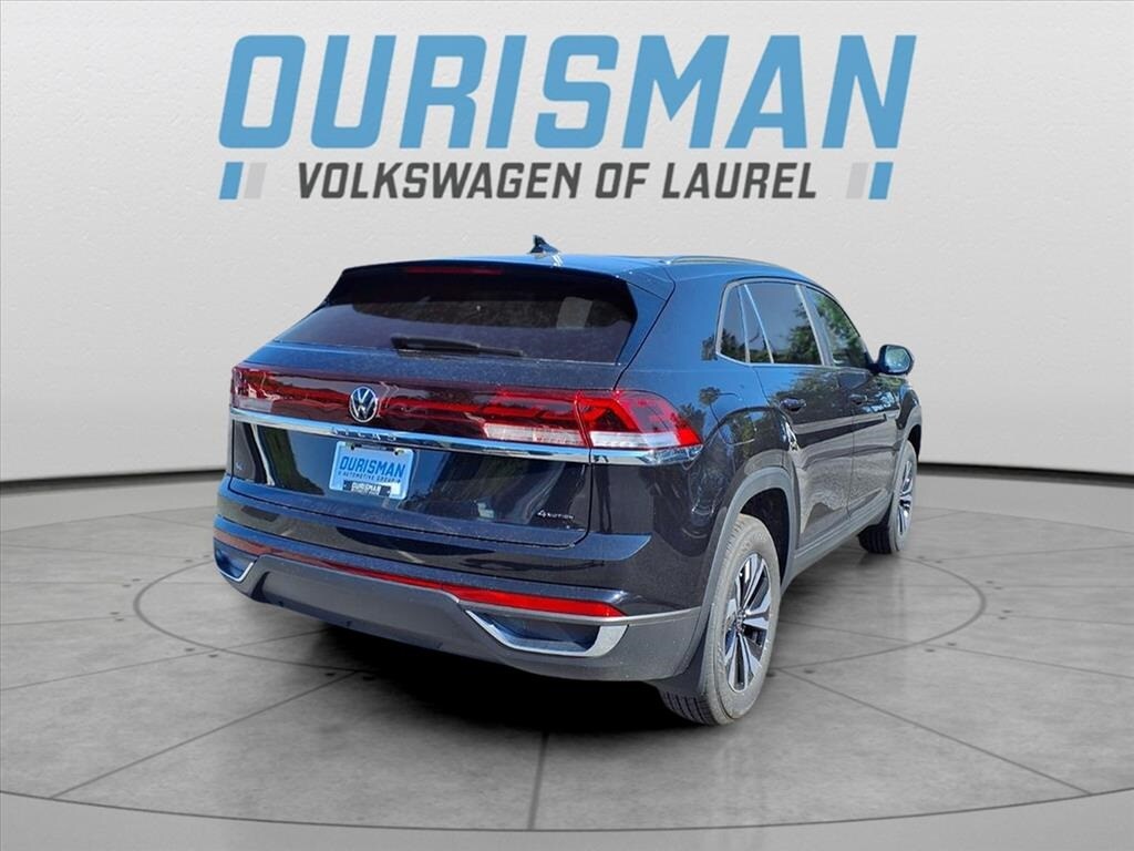 2026 Volkswagen Atlas Cross Sport SE photo 3