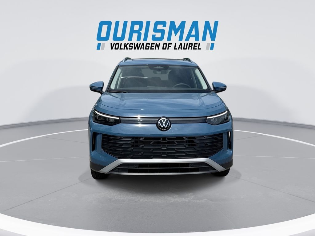 New 2026 Volkswagen Tiguan 2.0T SE SUV