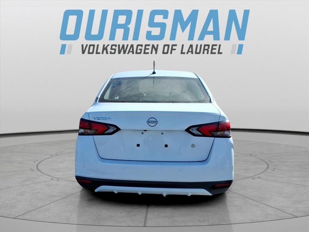 Used 2024 Nissan Versa 1.6 S Sedan