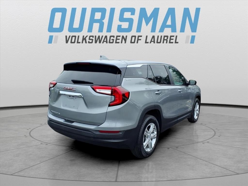 2024 Gmc Terrain SLE photo 3