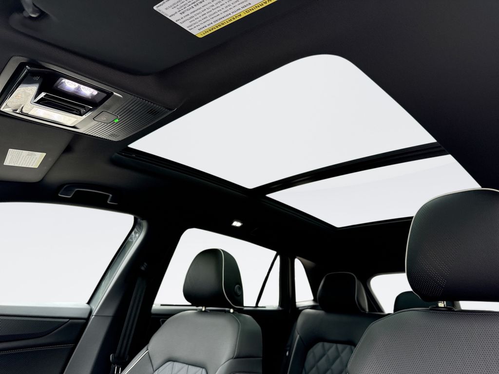 2026 Volkswagen Atlas Cross Sport SEL Premium R-LINE - Photo 16