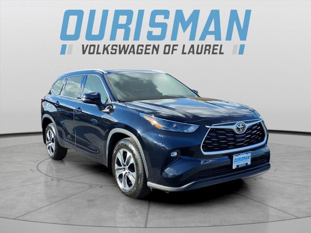 Used 2022 Toyota Highlander XLE SUV