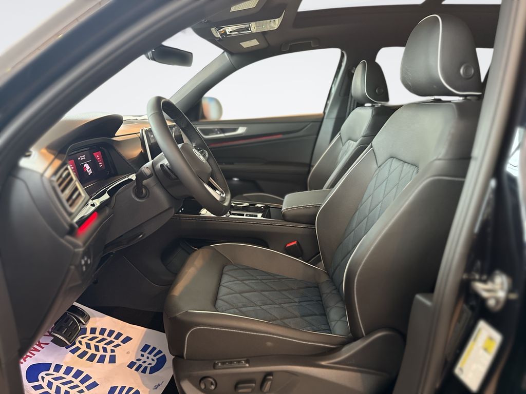 2026 Volkswagen Atlas Cross Sport SEL Premium R-LINE - Photo 13