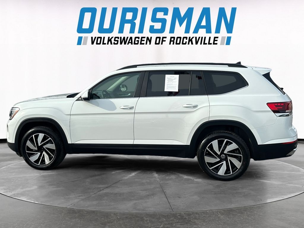 Used 2024 Volkswagen Atlas 2.0T SE w/Technology SUV
