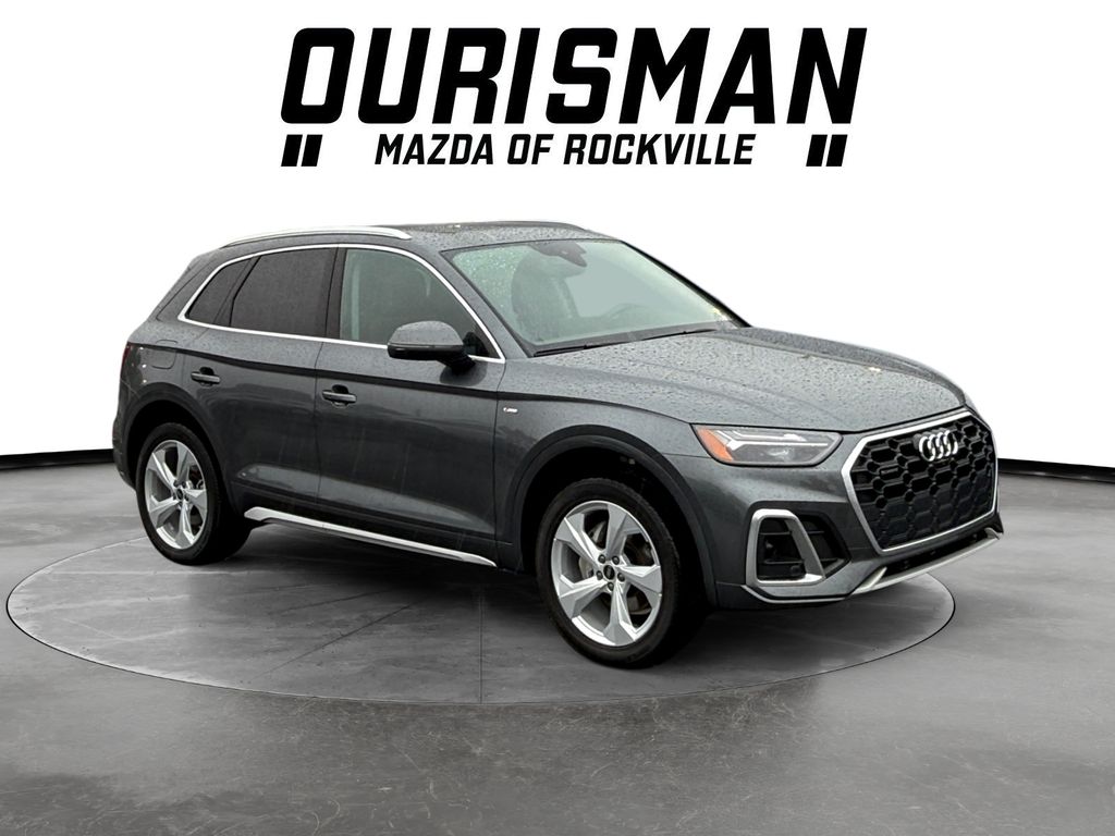 2025 Audi Q5 45 Premium Plus's photo