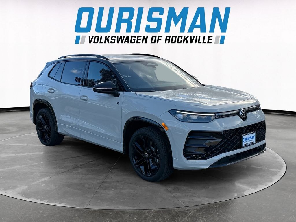 New 2025 Volkswagen Tiguan 2.0T SE R-Line Black SUV