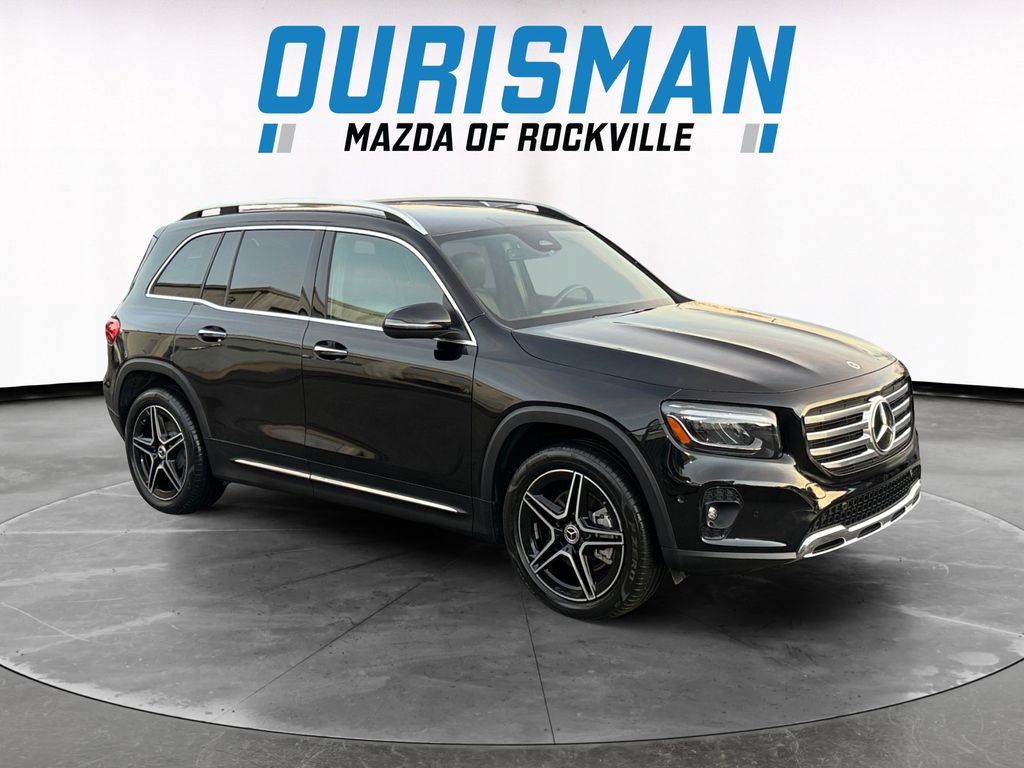 2024 Mercedes-Benz GLB Base's photo