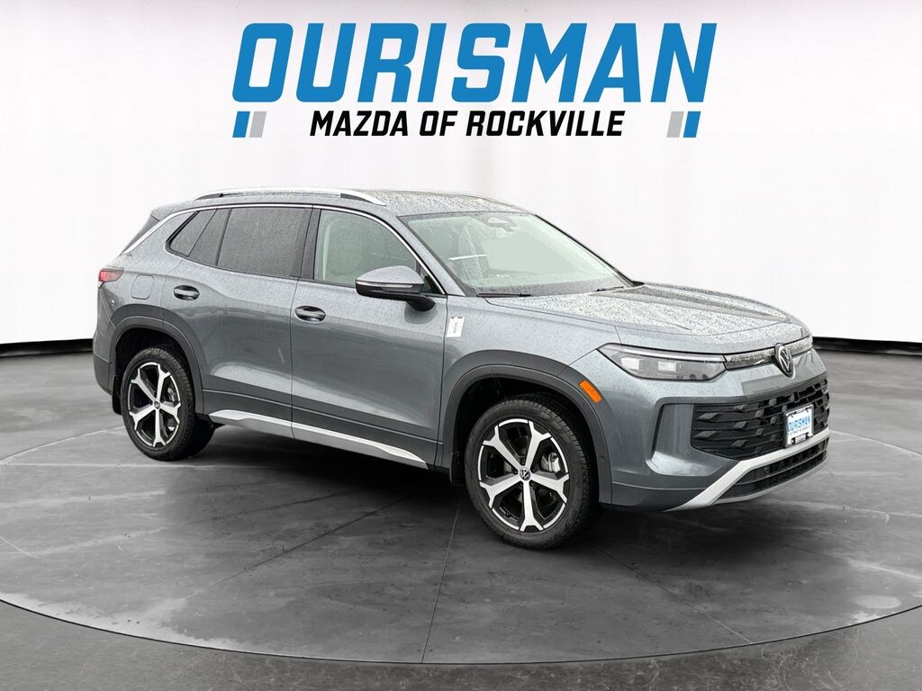 New 2026 Volkswagen Tiguan 2.0T SE SUV