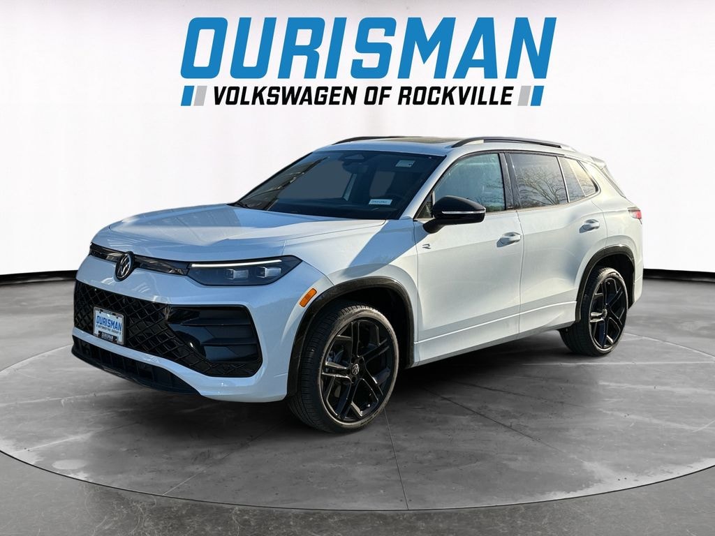 New 2025 Volkswagen Tiguan 2.0T SE R-Line Black SUV