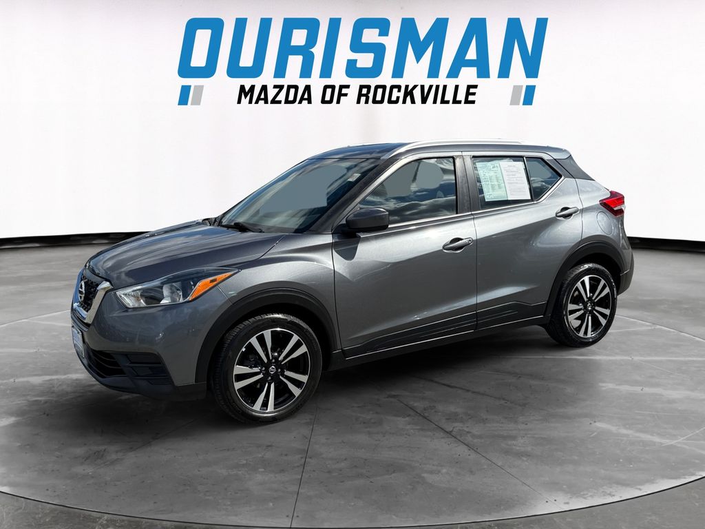 2020 Nissan Kicks SV photo 2