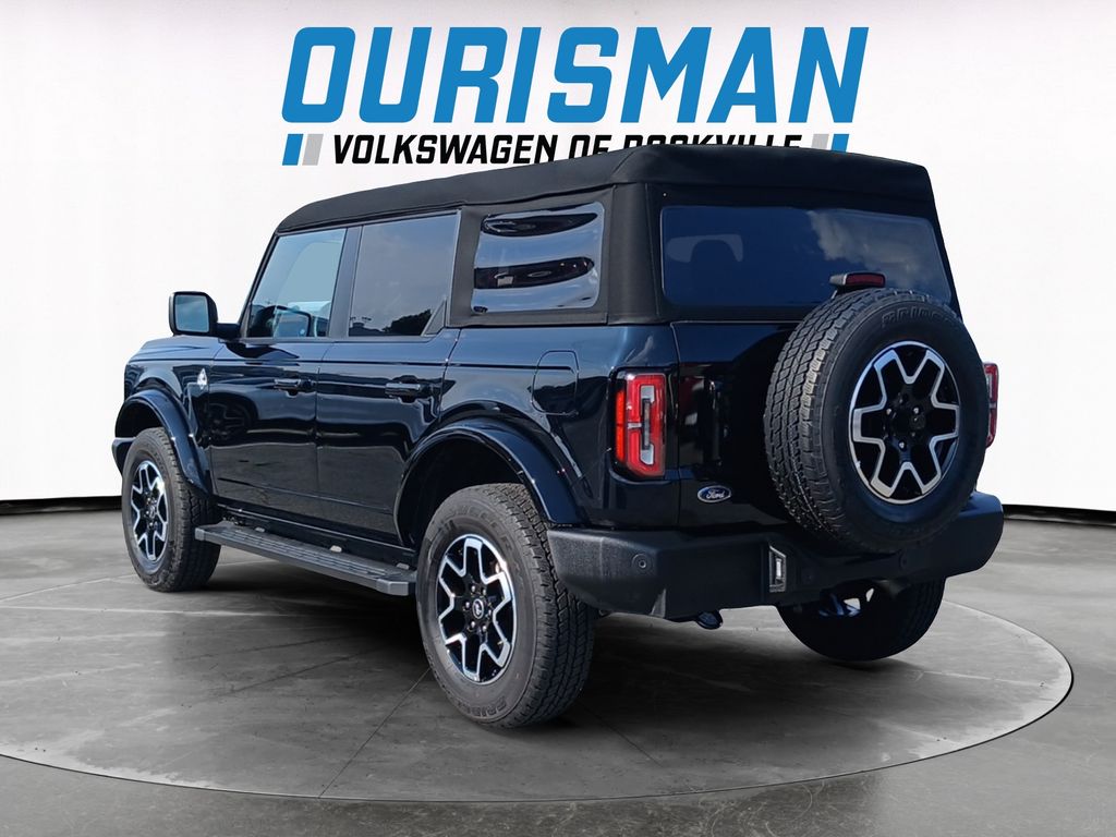 2024 Ford Bronco Outer Banks photo 4