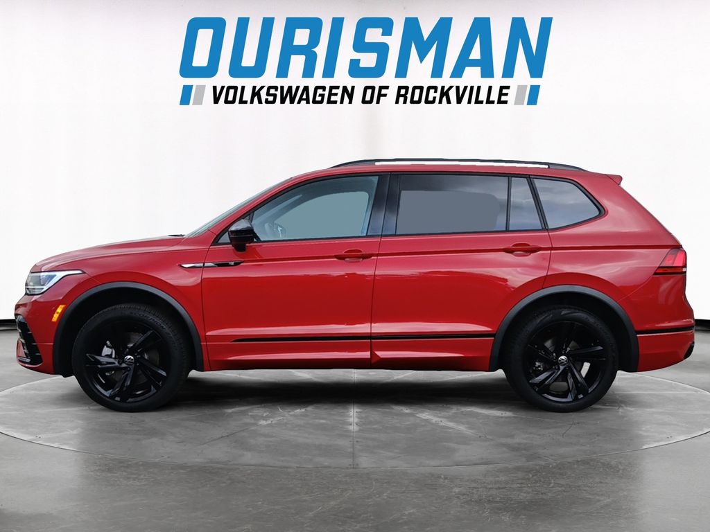 2024 Volkswagen Tiguan SE R-Line Black photo 3