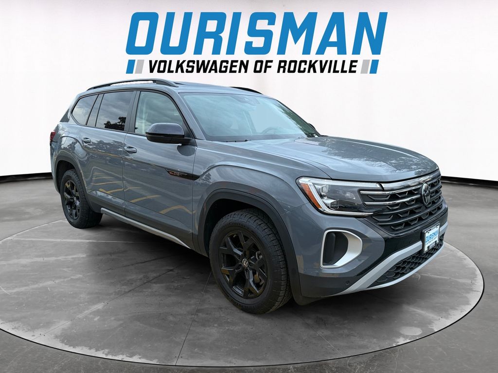 2025 Volkswagen Atlas Atlas Peak Edition's photo