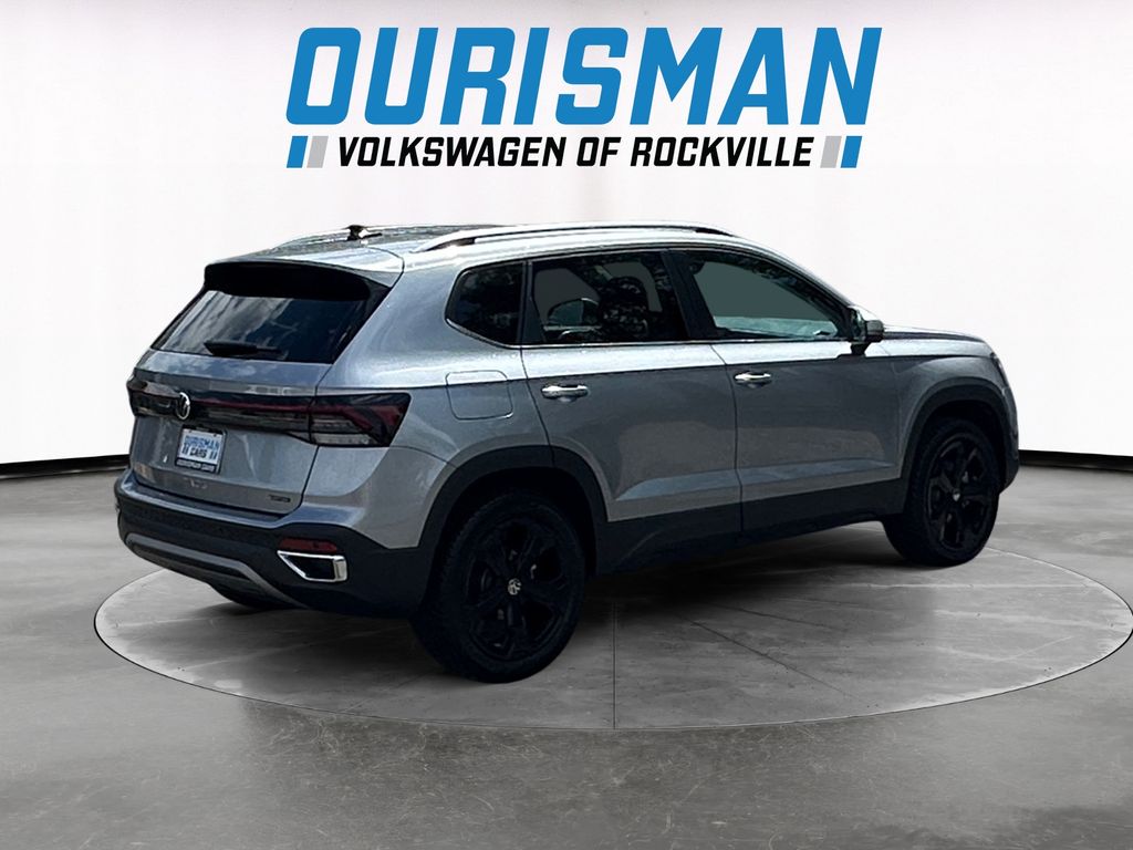 2025 Volkswagen Taos SEL - Photo 6