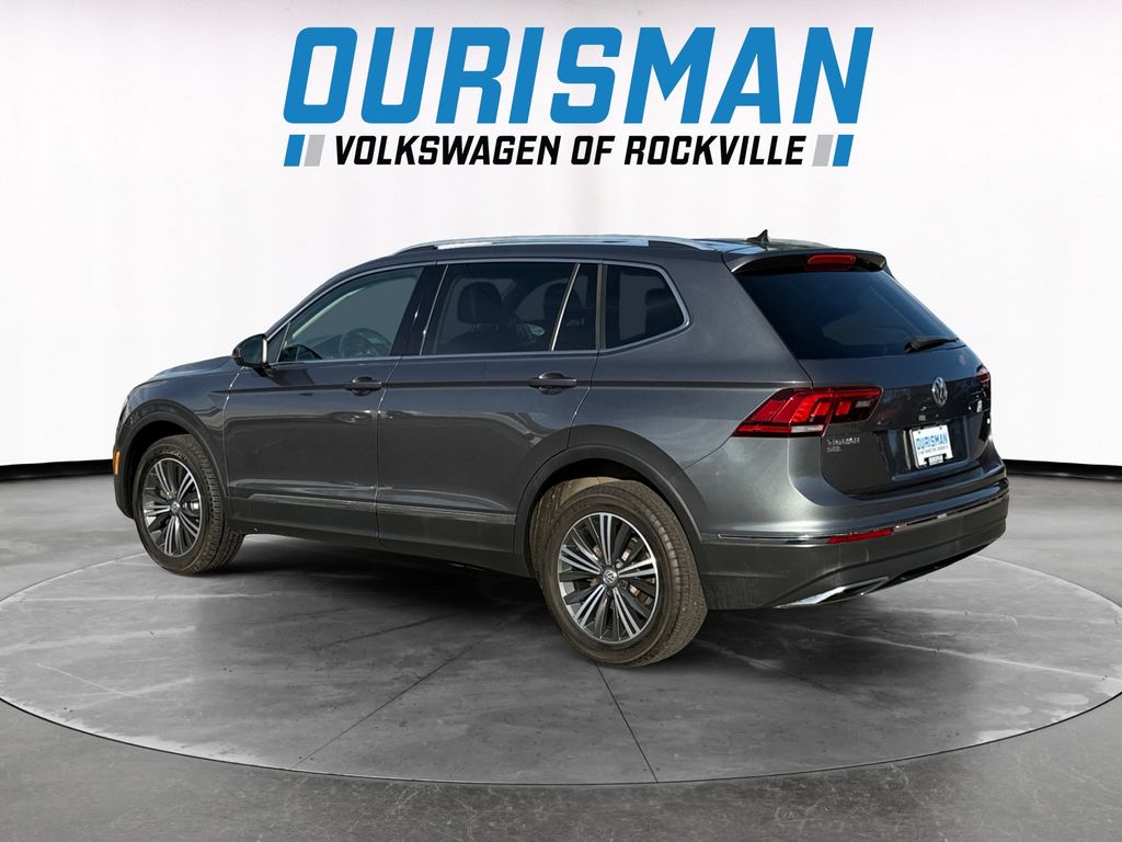 2018 Volkswagen Tiguan SEL photo 4