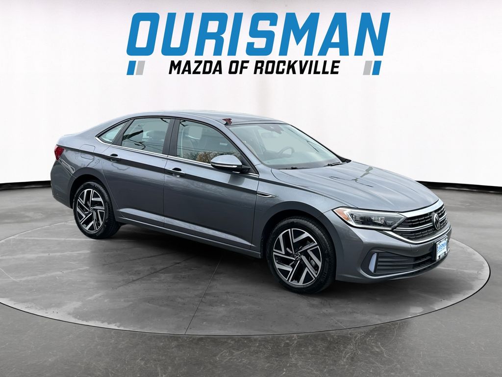 2024 Volkswagen Jetta SEL's photo