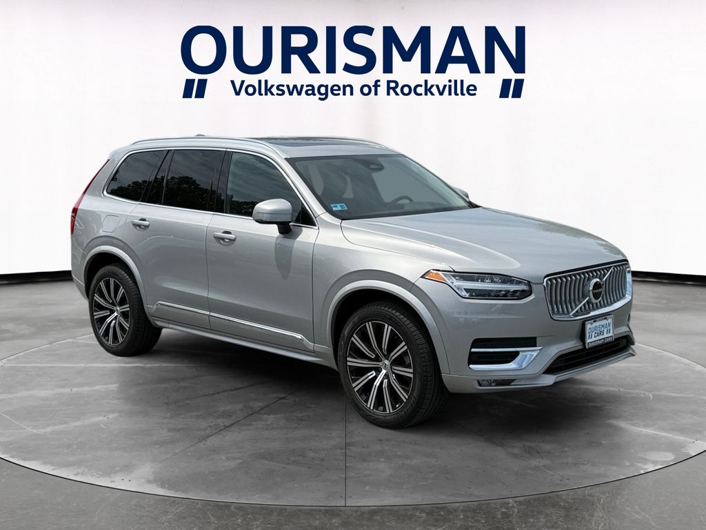 2025 Volvo XC90 Core