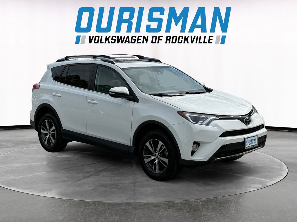 2018 Toyota RAV4 XLE AWD's photo