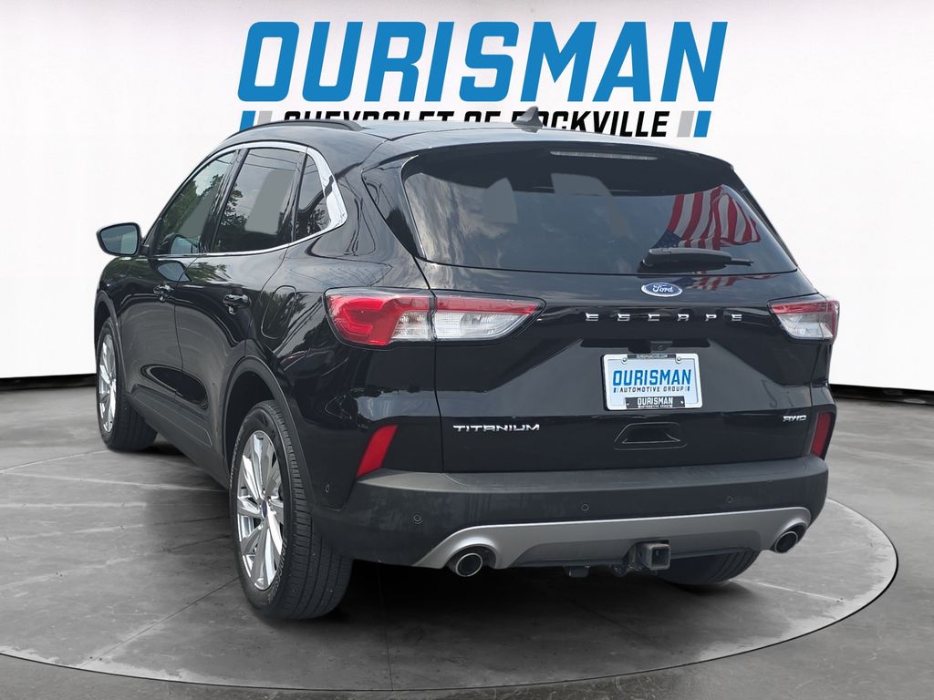 2022 Ford Escape Titanium Elite photo 3