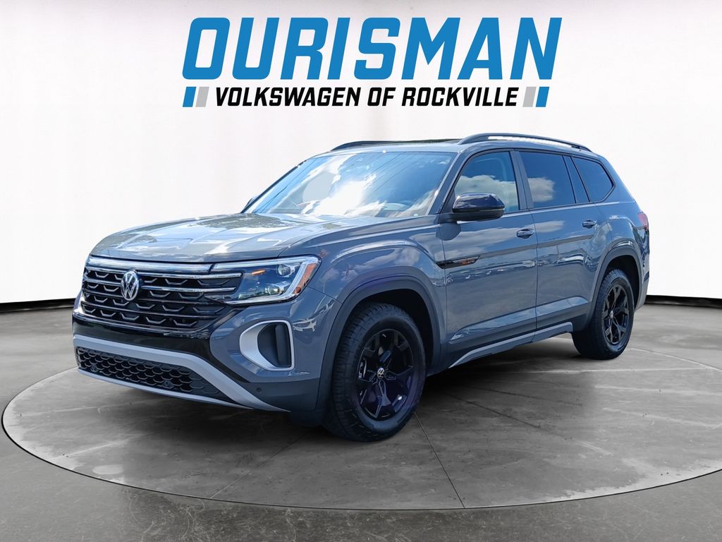 2024 Volkswagen Atlas Peak Edition SEL photo 2