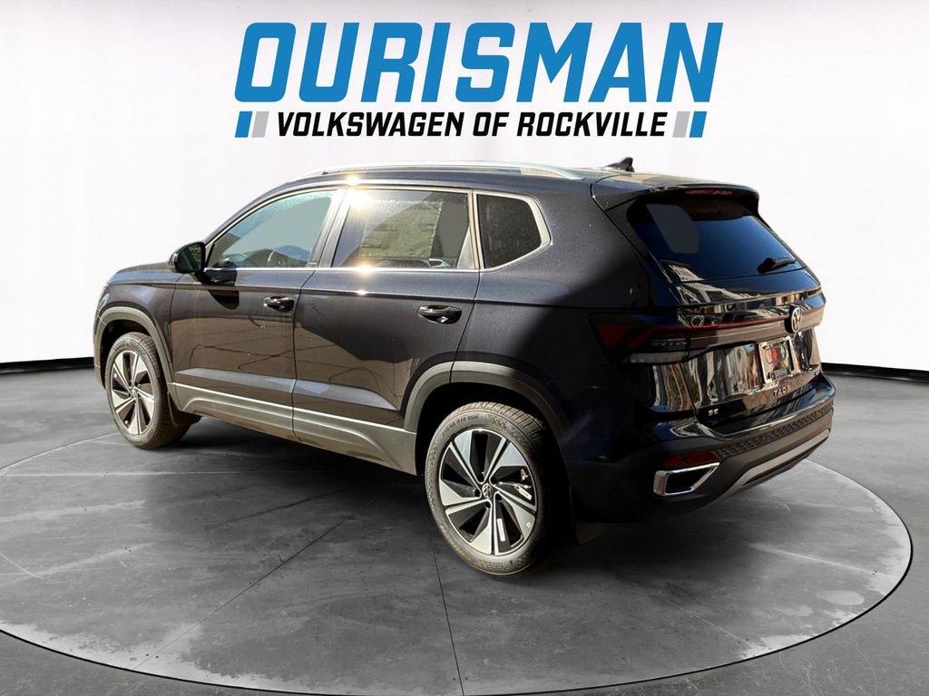 New 2025 Volkswagen Taos 1.5T SE SUV