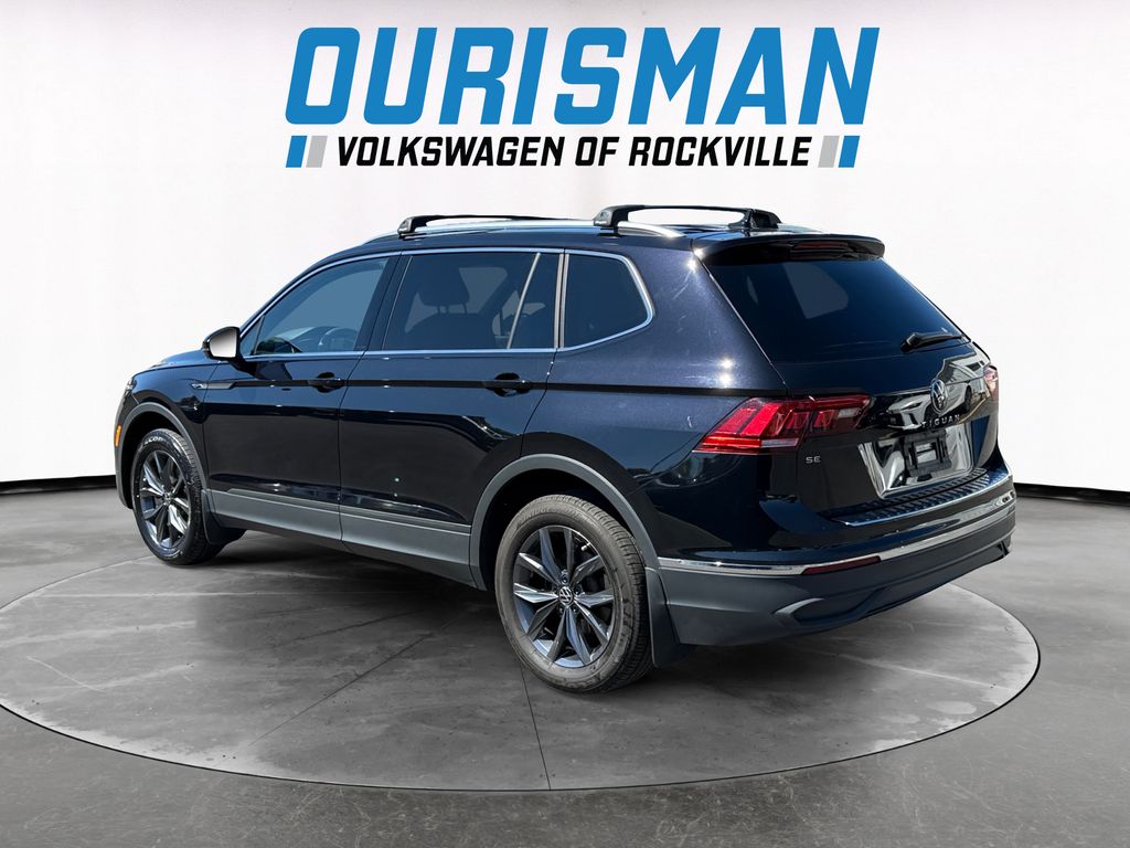2023 Volkswagen Tiguan SE photo 3
