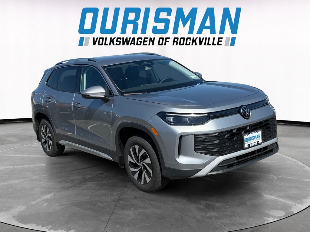 2025 Volkswagen Tiguan S's photo